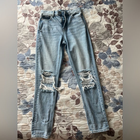 American Eagle High Rise Ripped Mom Jeans - Picture 3 of 7